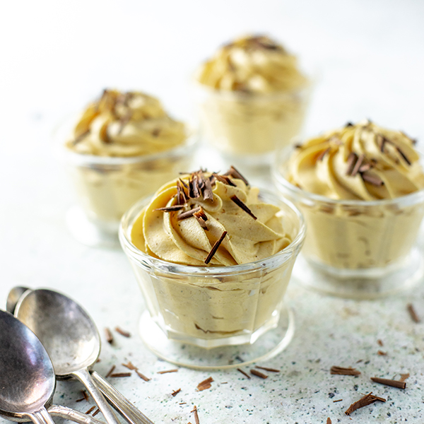 Simple, 5 ingredient low-carb, pumpkin spice mousse