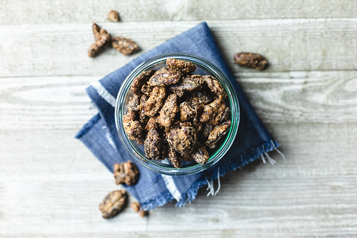 Low-carb “Sugared” Pecans