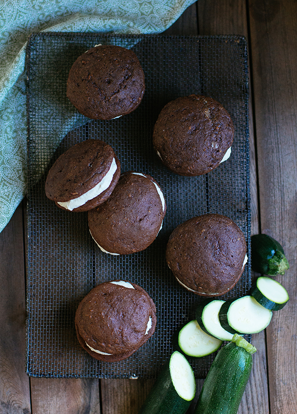 Easy-to-Make Traditional Amish Whoopie Pie Recipe